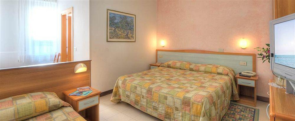 Hotel Giannino بورتو ريكاناتي المظهر الخارجي الصورة