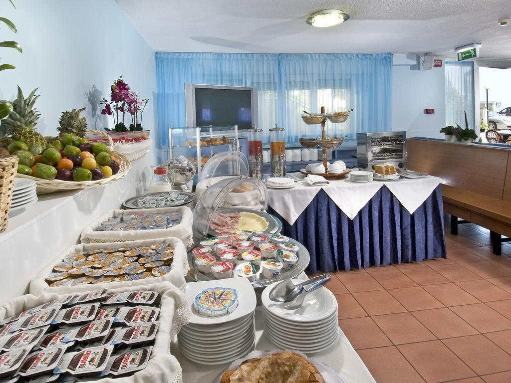 Hotel Giannino بورتو ريكاناتي المظهر الخارجي الصورة