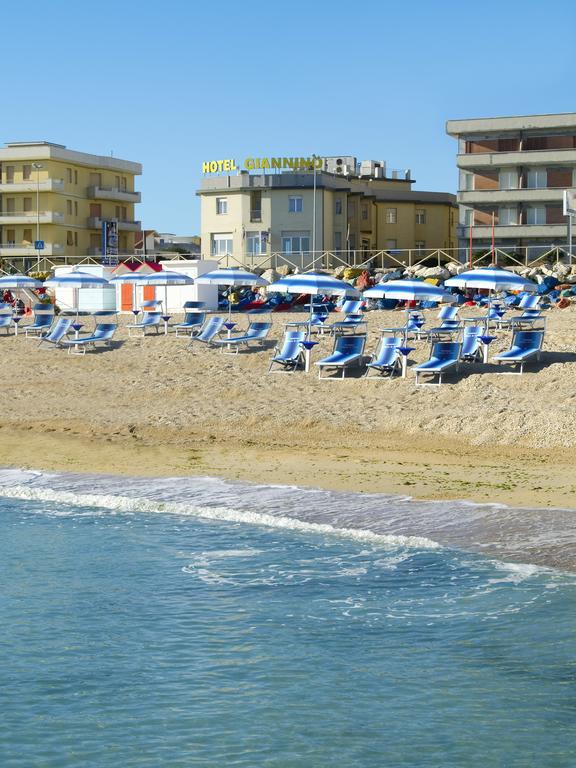 Hotel Giannino بورتو ريكاناتي المظهر الخارجي الصورة