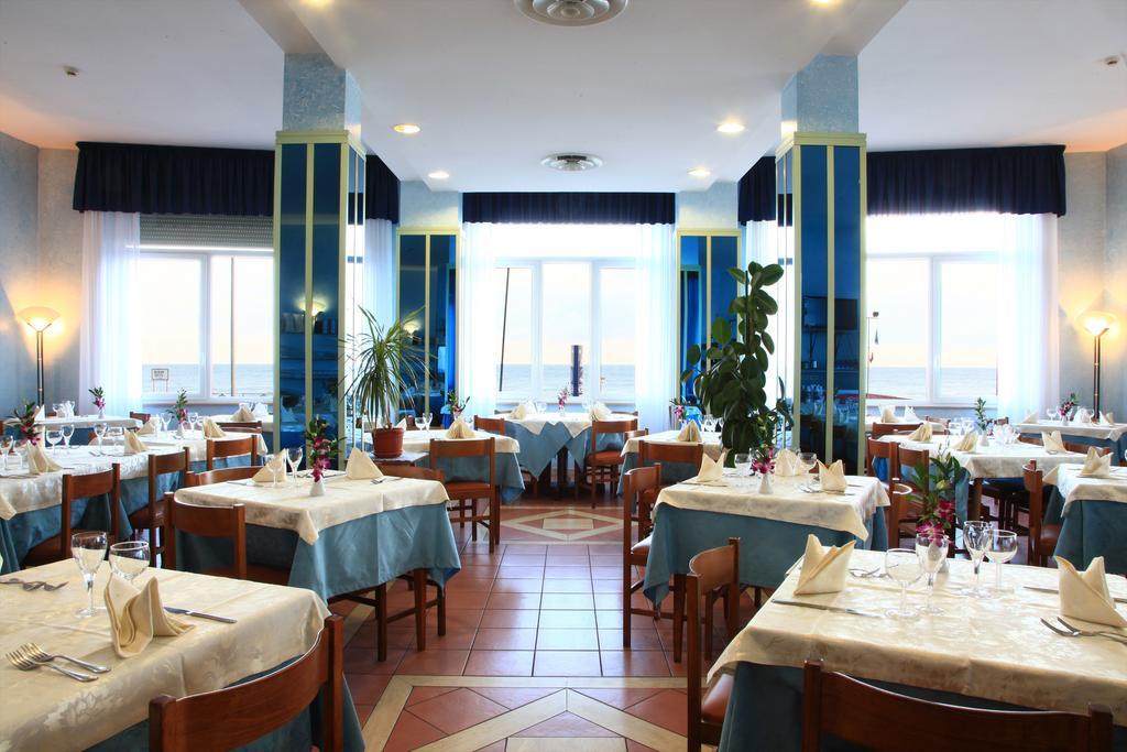 Hotel Giannino بورتو ريكاناتي المظهر الخارجي الصورة